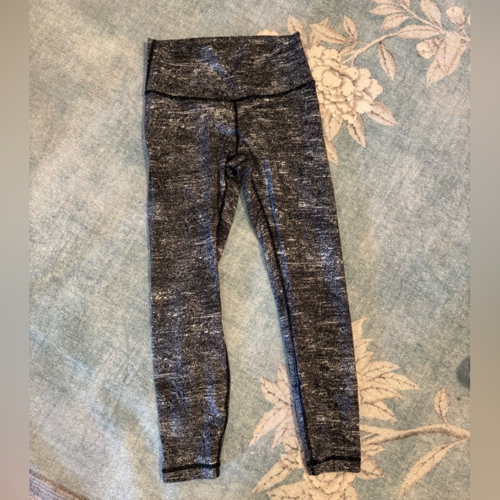 Lululemon Athletica Charcoal Heather Leggings